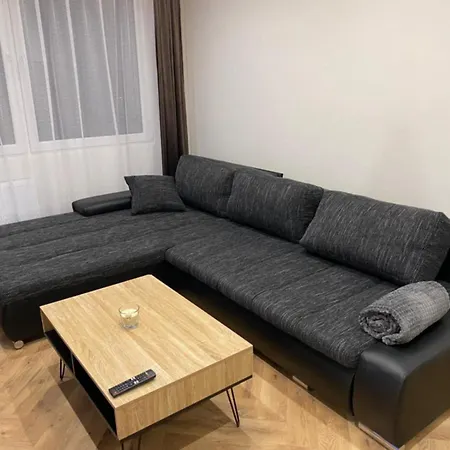 Apartment J&v *